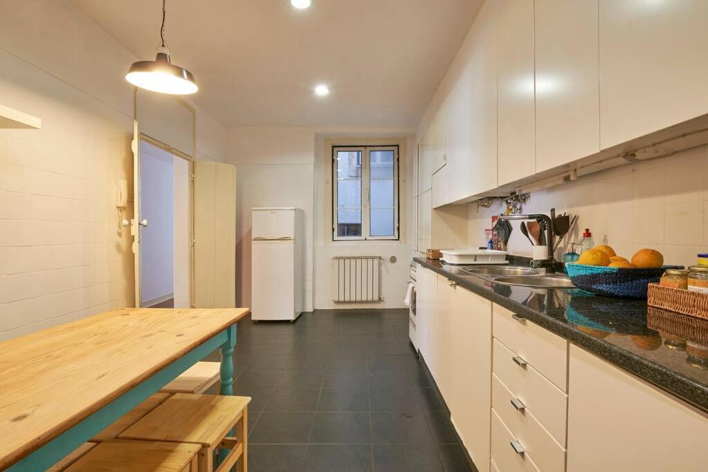 Stunning Apartment Near Chiado 리스본 외부 사진